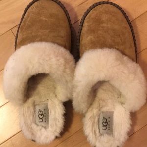 UGG fuzzy slippers